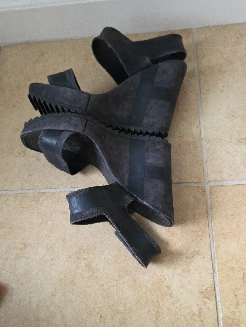 Pedro Garcia Black Leather & Suede Wedge Platform Sandals Velcro 4.5